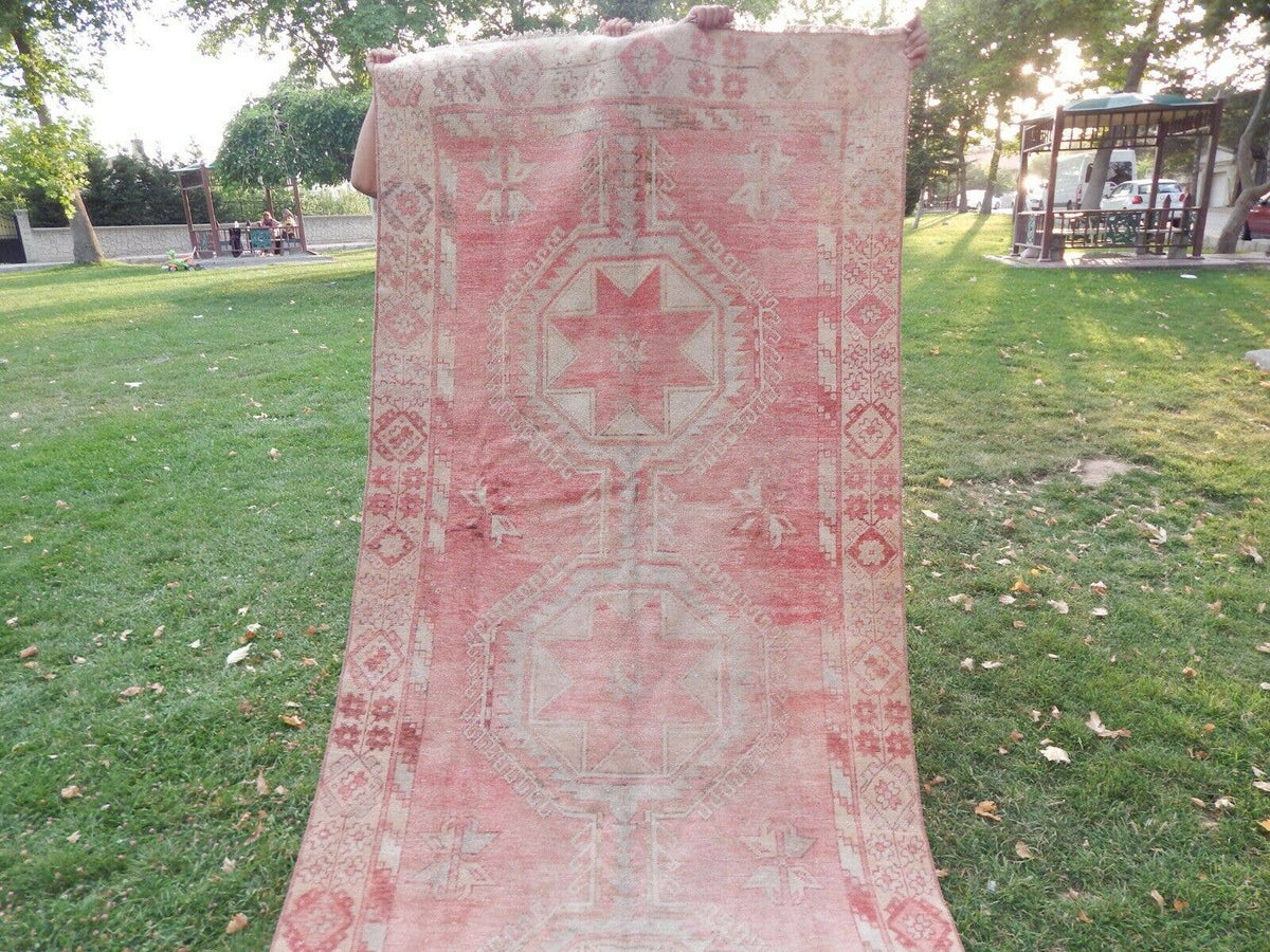 Vintage Uşak Halı 137 x 385 cm