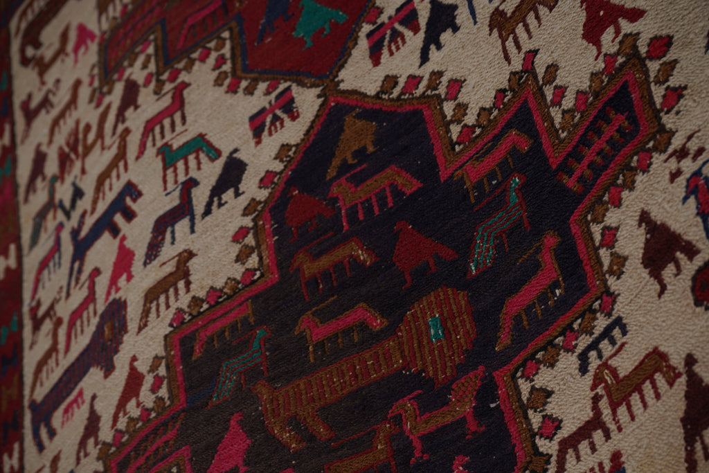 Vintage Sumak Kilim 108 x 143 cm