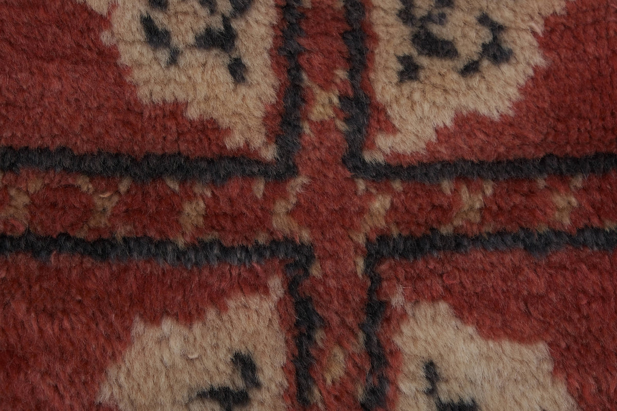 Vintage Uşak Halı 142 x 207 cm