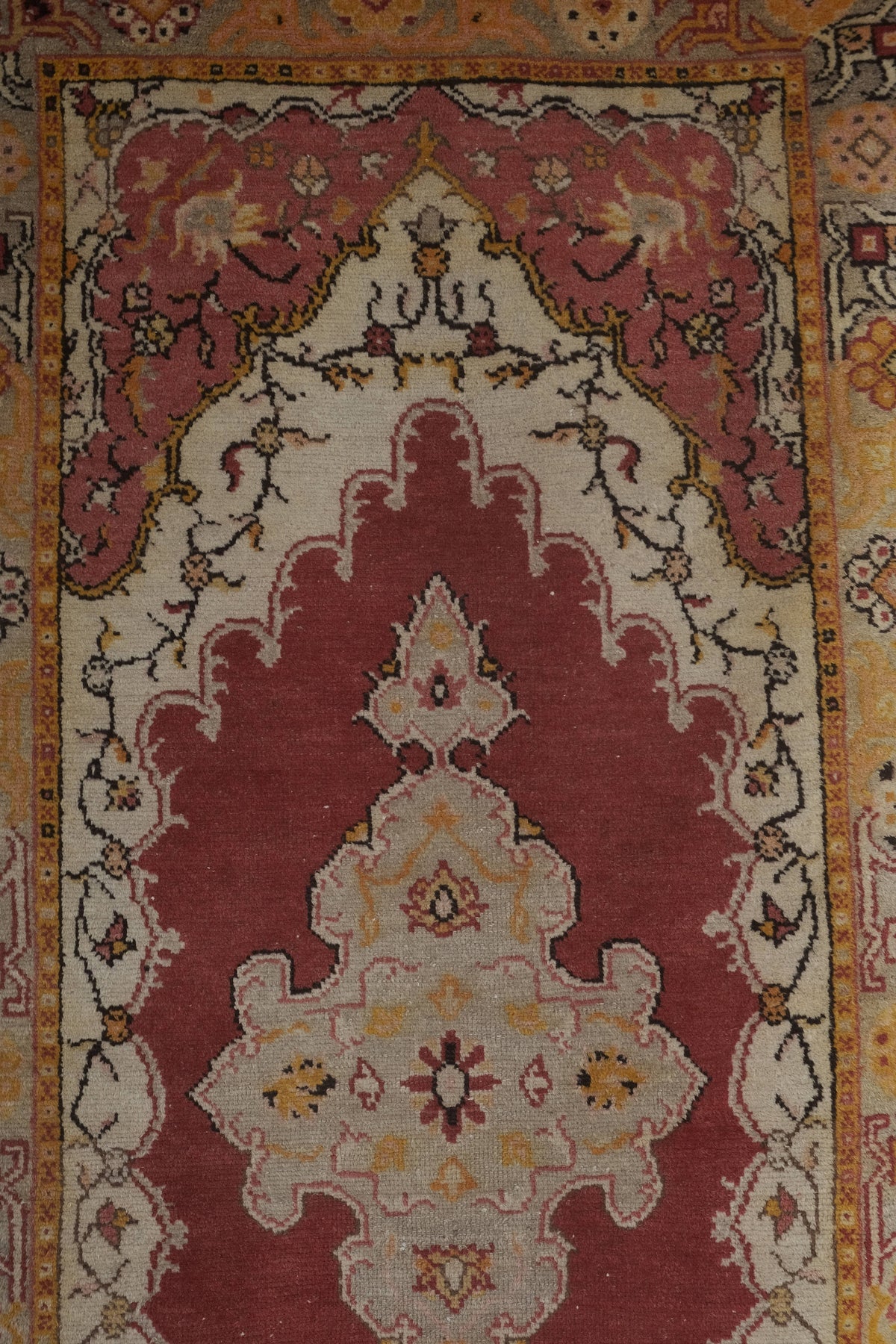 Vintage Uşak Halı 105 x 240 cm