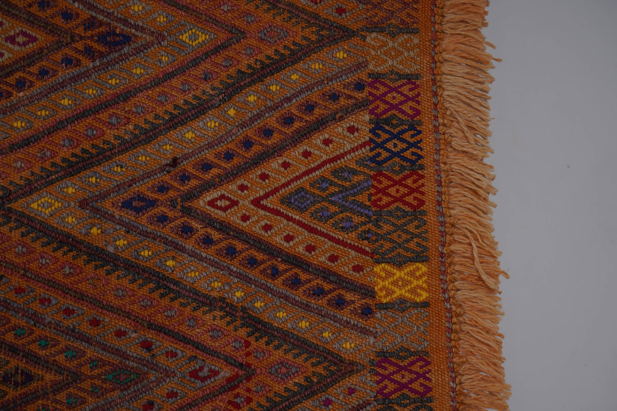 Vintage Kilim 165 x 234 cm