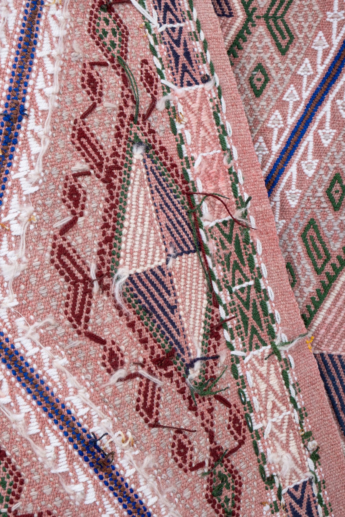 Vintage Kilim 170 x 217 cm