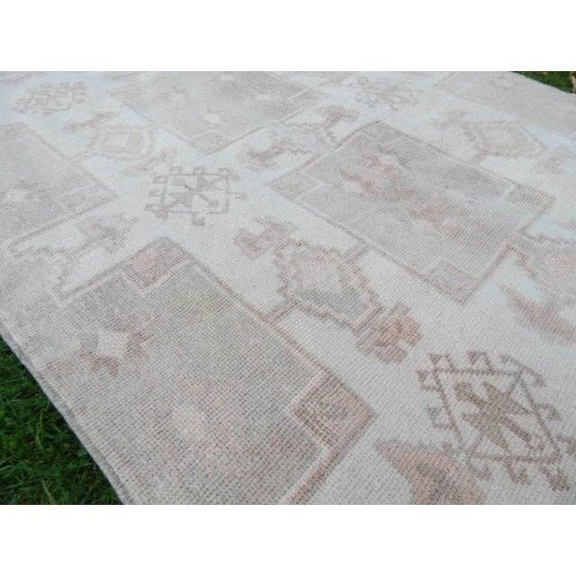 Vintage Uşak Halı 130 x 243 cm