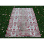 Vintage Uşak Halı 146 x 183 cm
