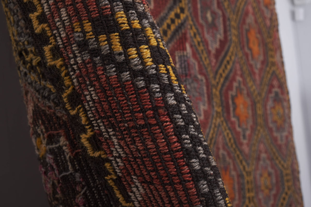 Vintage Kilim 194 x 245 cm