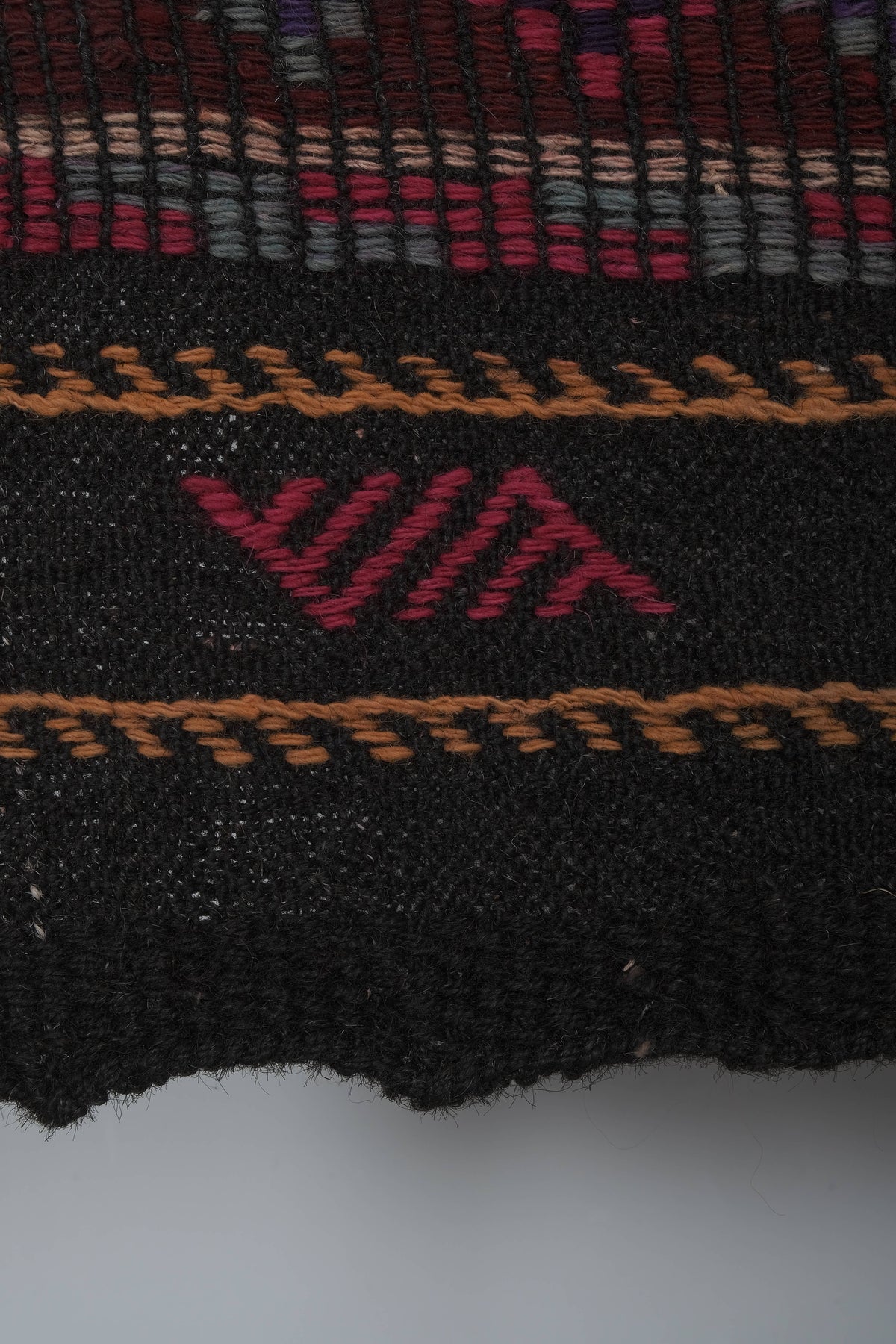 Vintage Kilim 175 x 251 cm