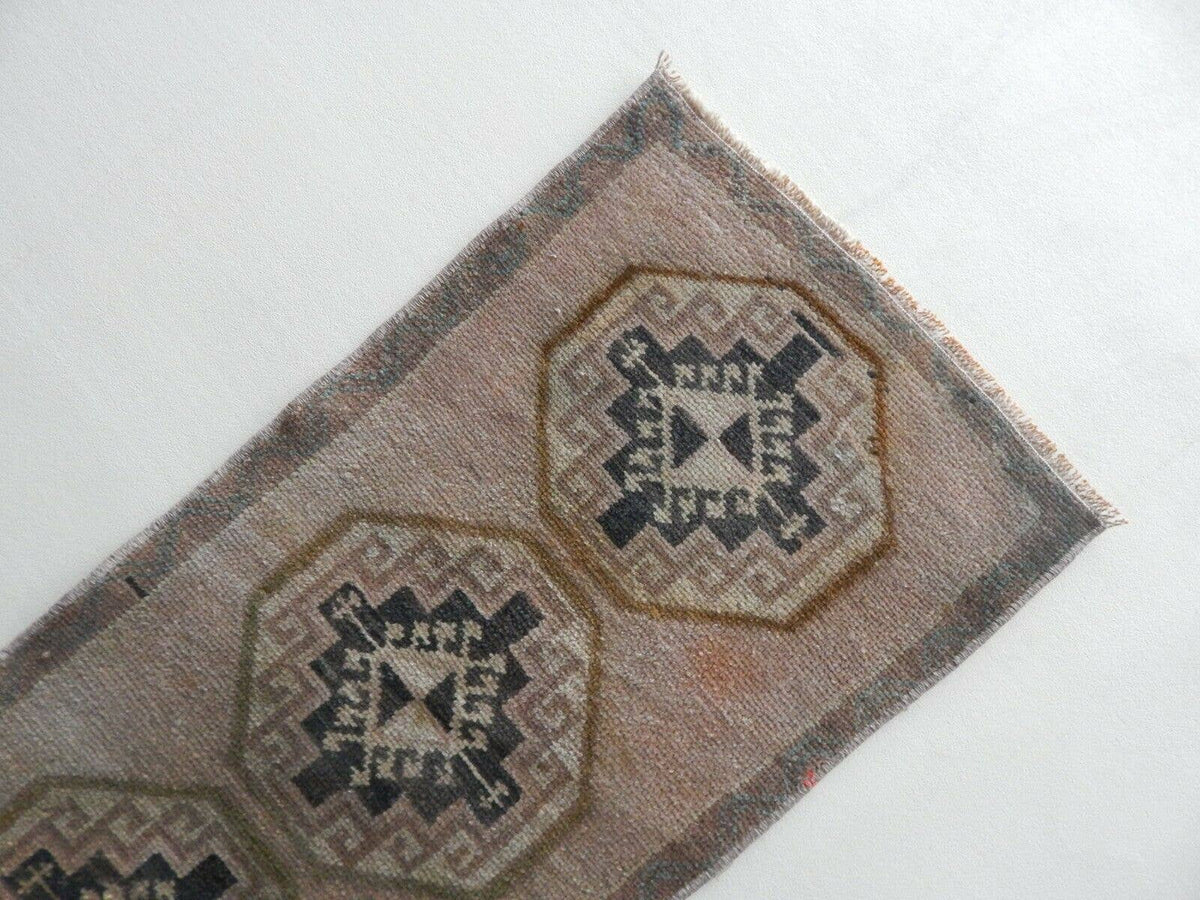 Vintage Konya Halı 88 x 43 cm
