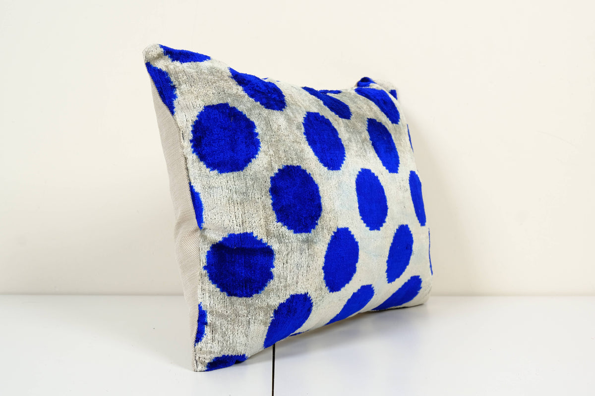 İpek Ikat Kadife Kırlent Kılıfı 40 x 55 cm