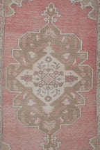 Vintage Uşak Halı 138 x 246 cm
