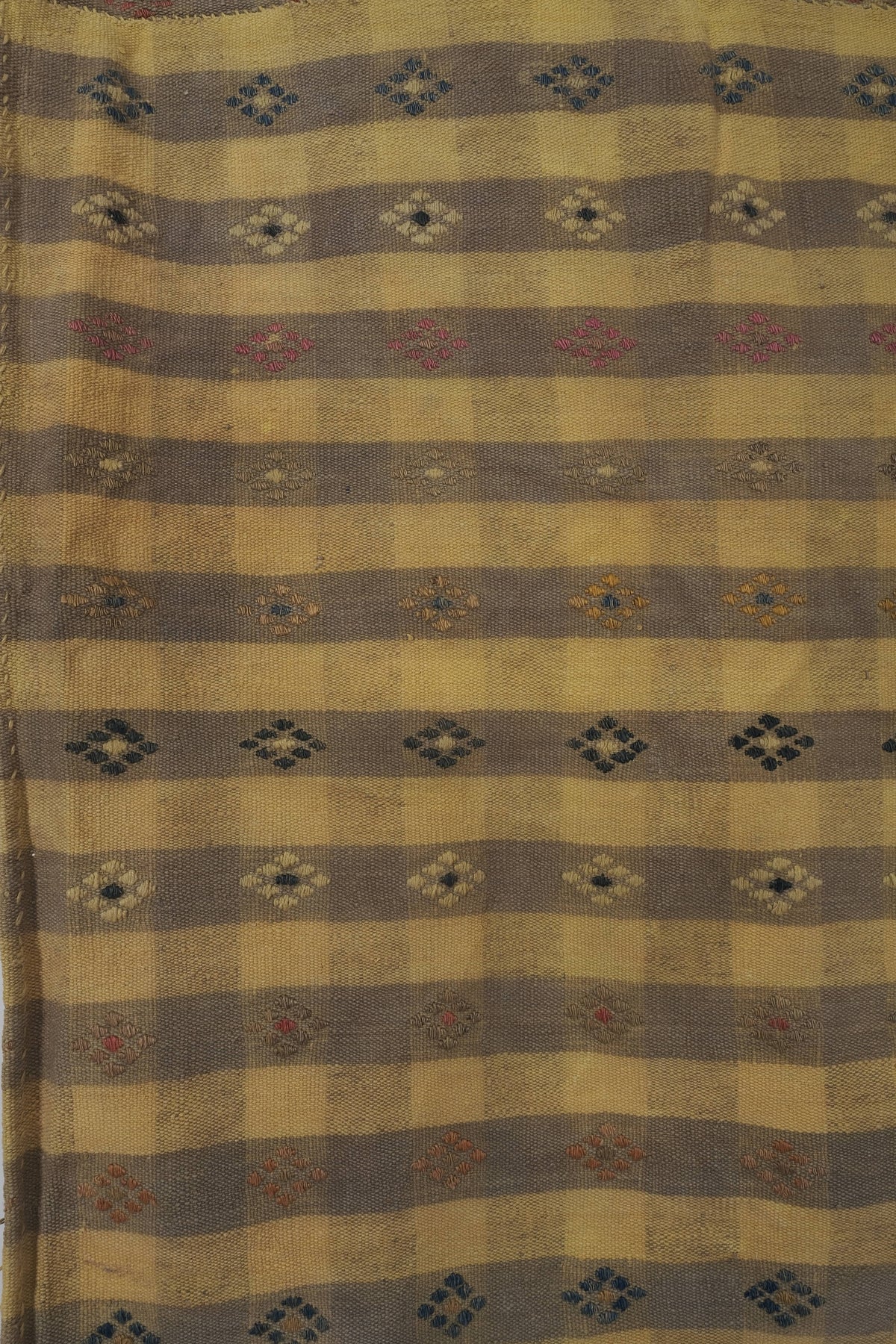 Vintage Adana Kilim 214 x 262 cm