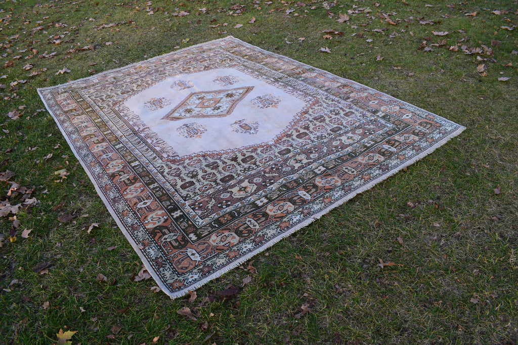 Vintage Uşak Halı 204 x 284 cm