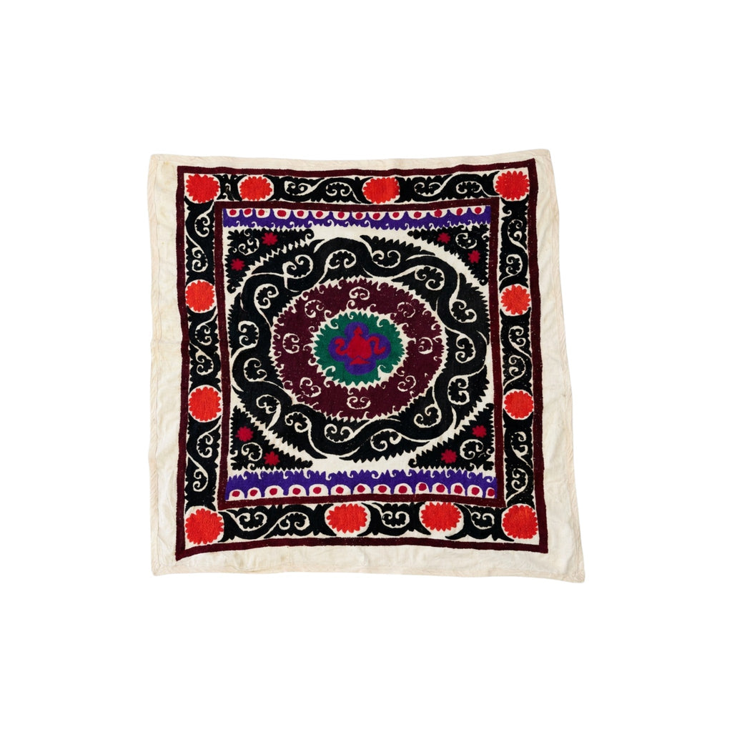 El İşlemesi Suzani Duvar Örtüsü 115 x 124 cm