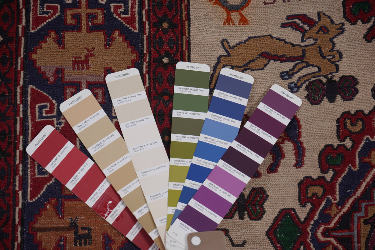 Vintage Sumak Kilim 108 x 143 cm