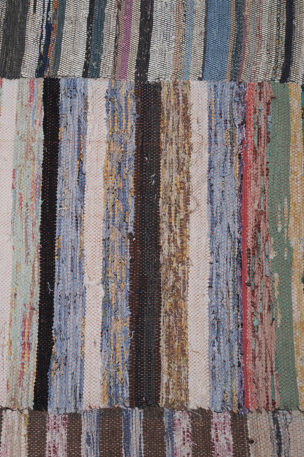 Vintage Kilim 244 x 324 cm