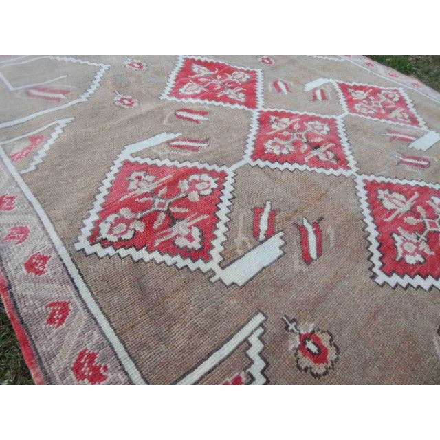 Vintage Uşak Halı 154 x 243 cm