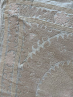 El İşlemesi Suzani Duvar Örtüsü 130 x 130 cm