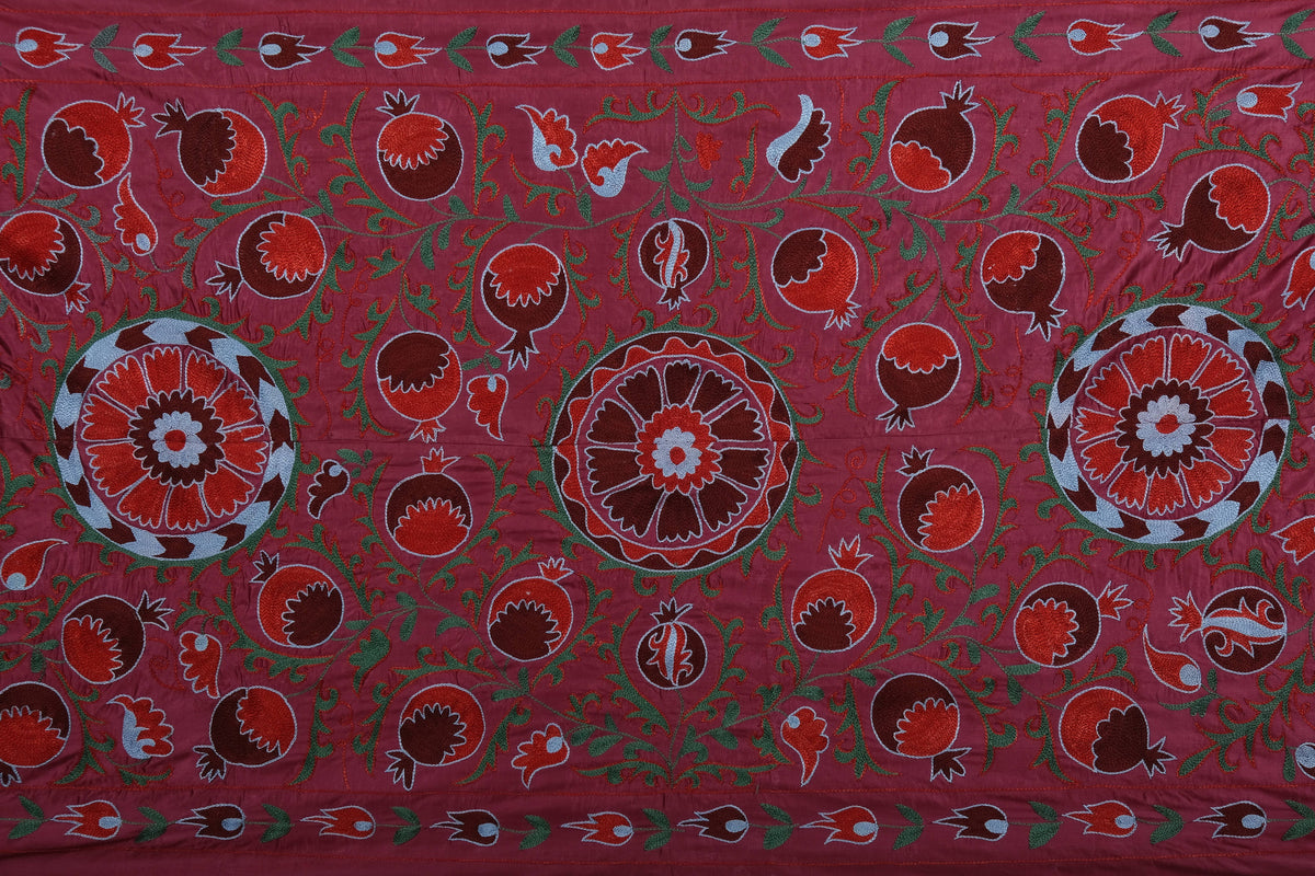 Suzani Yolluk 93 x 195 cm