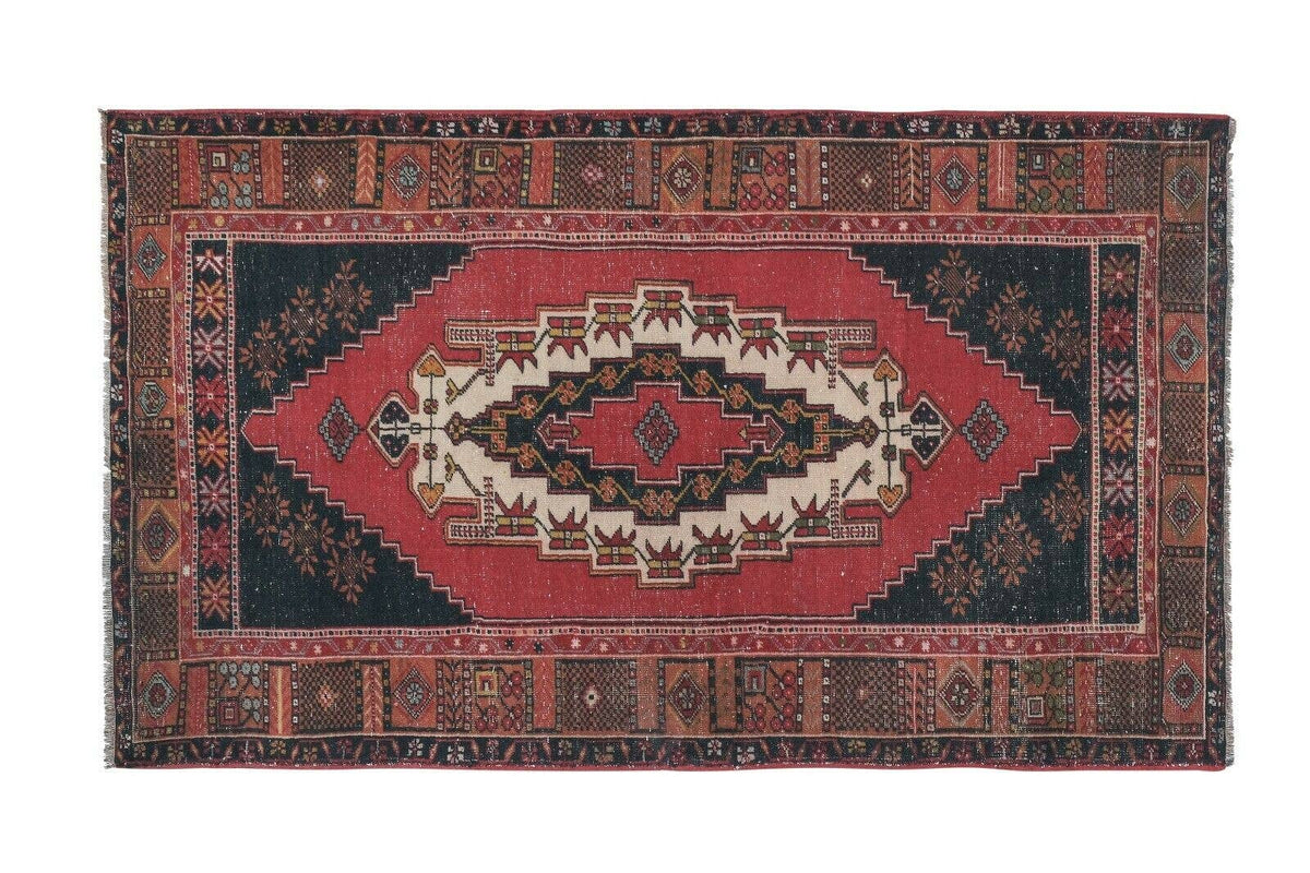 Vintage Uşak Halı 140 x 240 cm