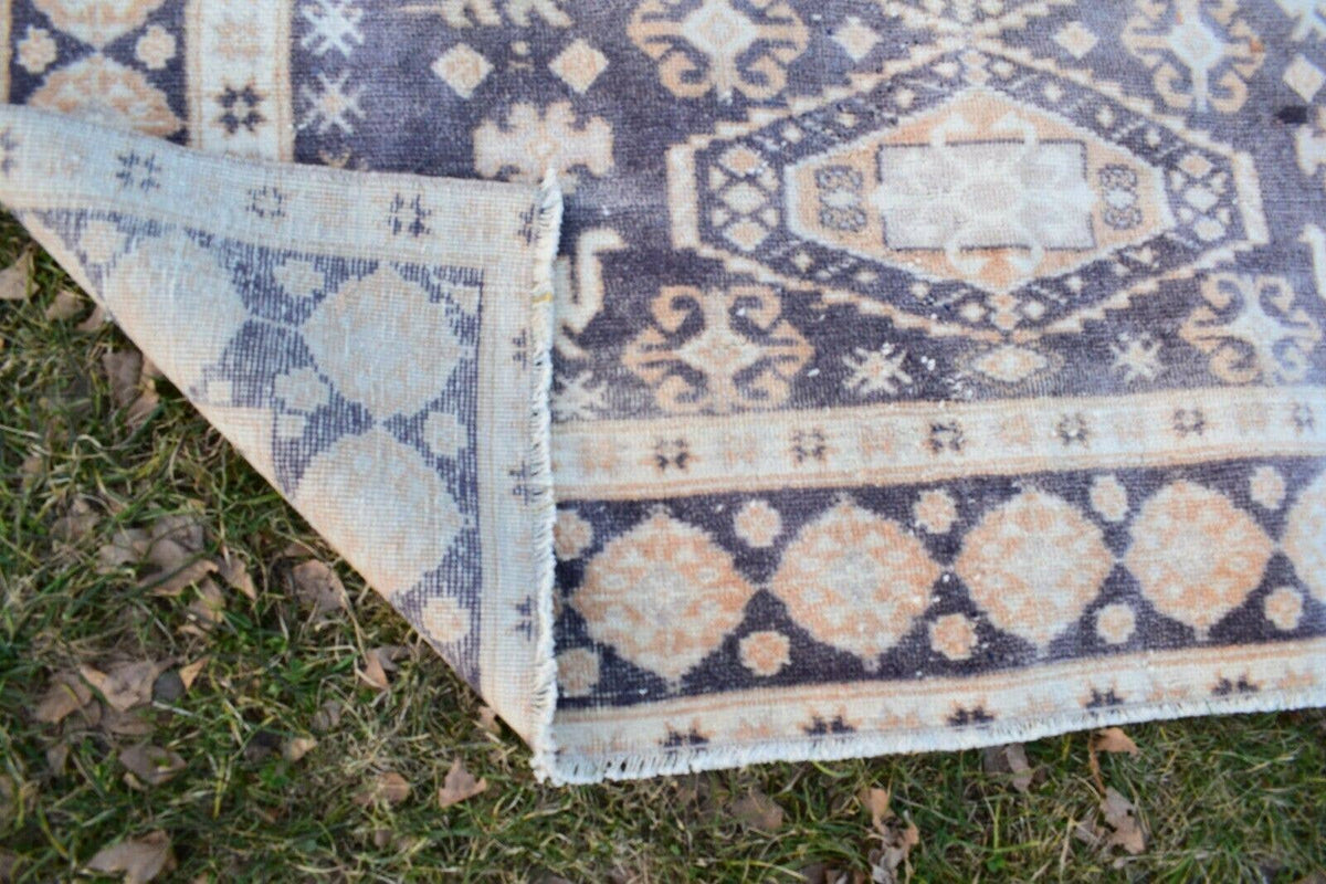 Vintage Uşak Halı 136 x 202 cm