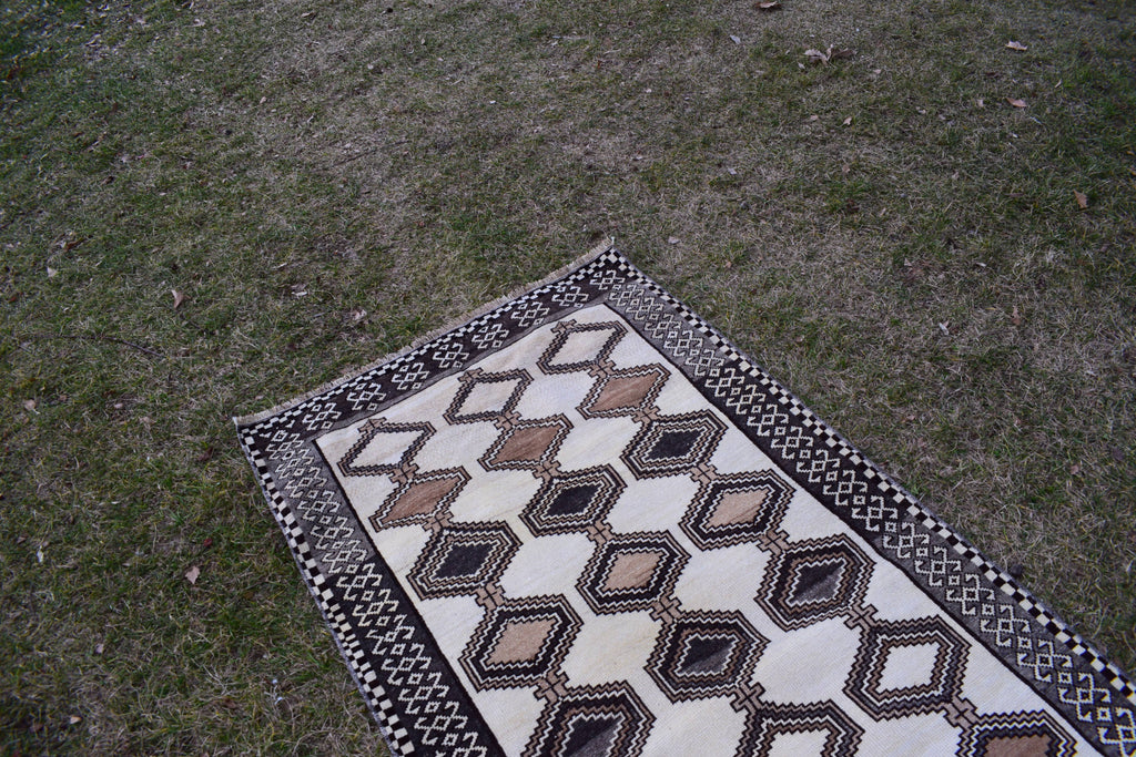 Vintage Uşak Halı 103 x 200 cm