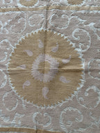 El İşlemesi Suzani Duvar Örtüsü 123 x 135 cm