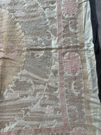 El İşlemesi Suzani Duvar Örtüsü 135 x 138 cm