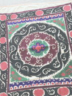 El İşlemesi Suzani Duvar Örtüsü 117 x 127 cm