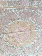 El İşlemesi Suzani Duvar Örtüsü 132 x 138 cm