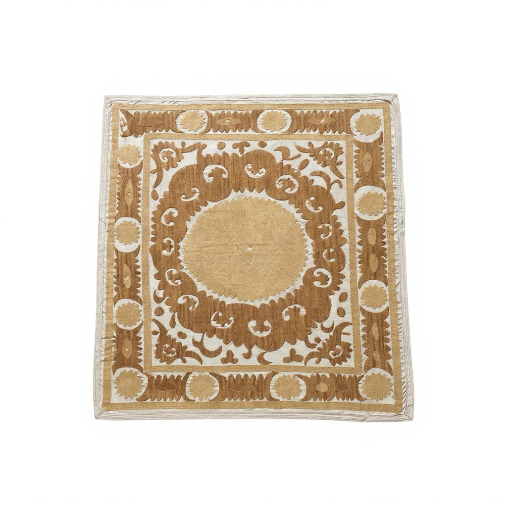 El İşlemesi Suzani Duvar Örtüsü 122 x 135 cm