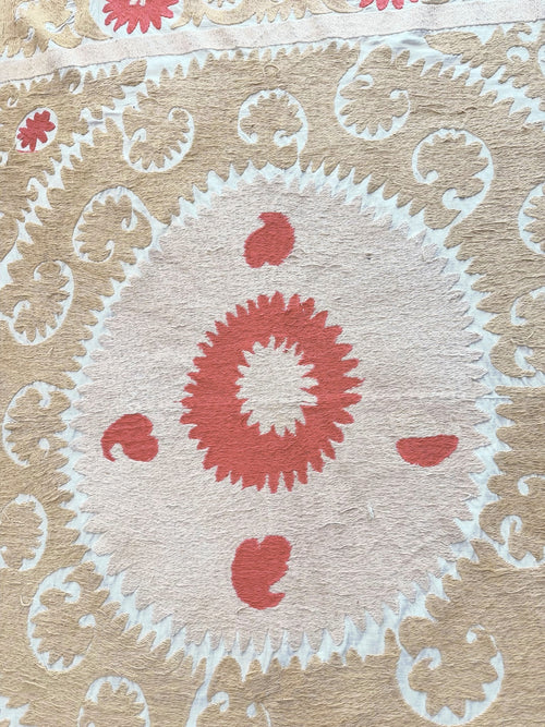 El İşlemesi Suzani Duvar Örtüsü 130 x 153 cm