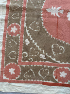 El İşlemesi Suzani Duvar Örtüsü 133 x 134 cm