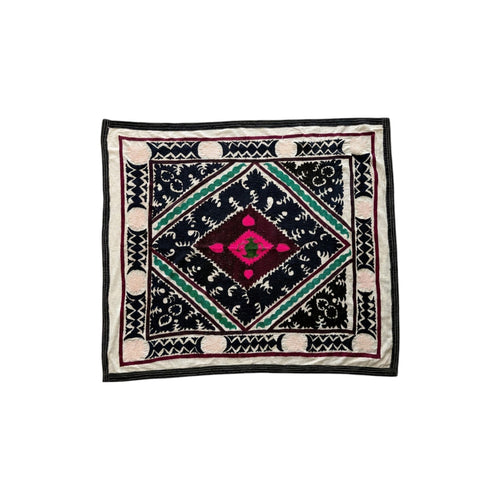 El İşlemesi Suzani Duvar Örtüsü 124 x 146 cm