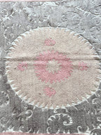 El İşlemesi Suzani Duvar Örtüsü 132 x 143 cm