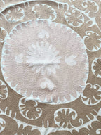 El İşlemesi Suzani Duvar Örtüsü 125 x 135 cm