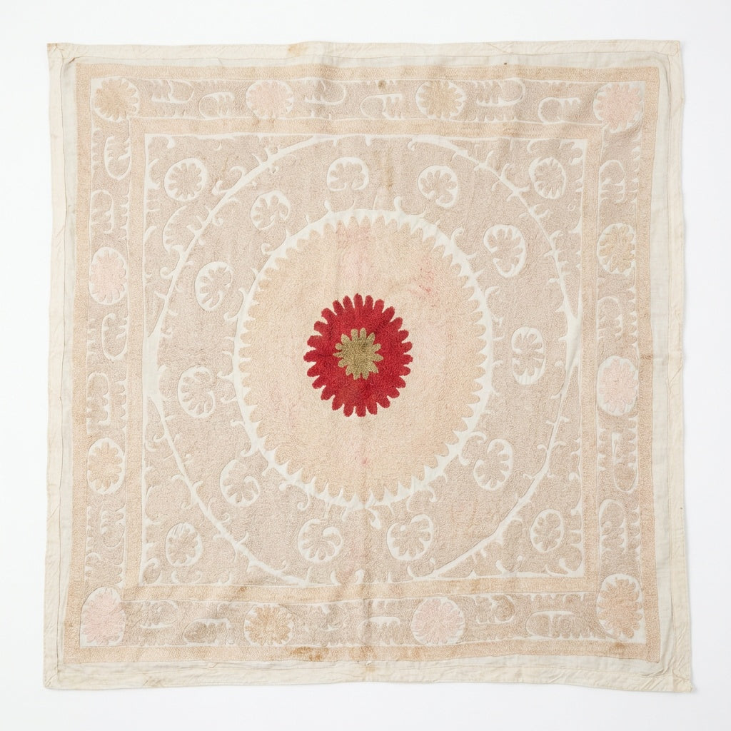 El İşlemesi Suzani Duvar Örtüsü 140 x 140 cm