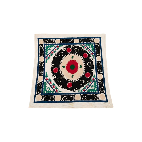 El İşlemesi Suzani Duvar Örtüsü 130 x 136 cm