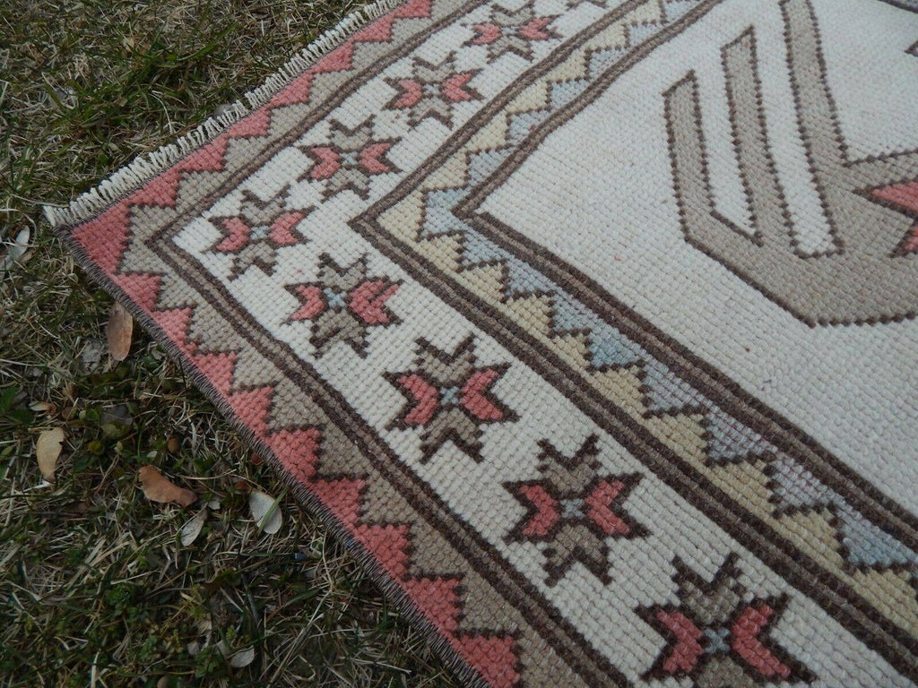 Vintage Kilim 116 x 122 cm