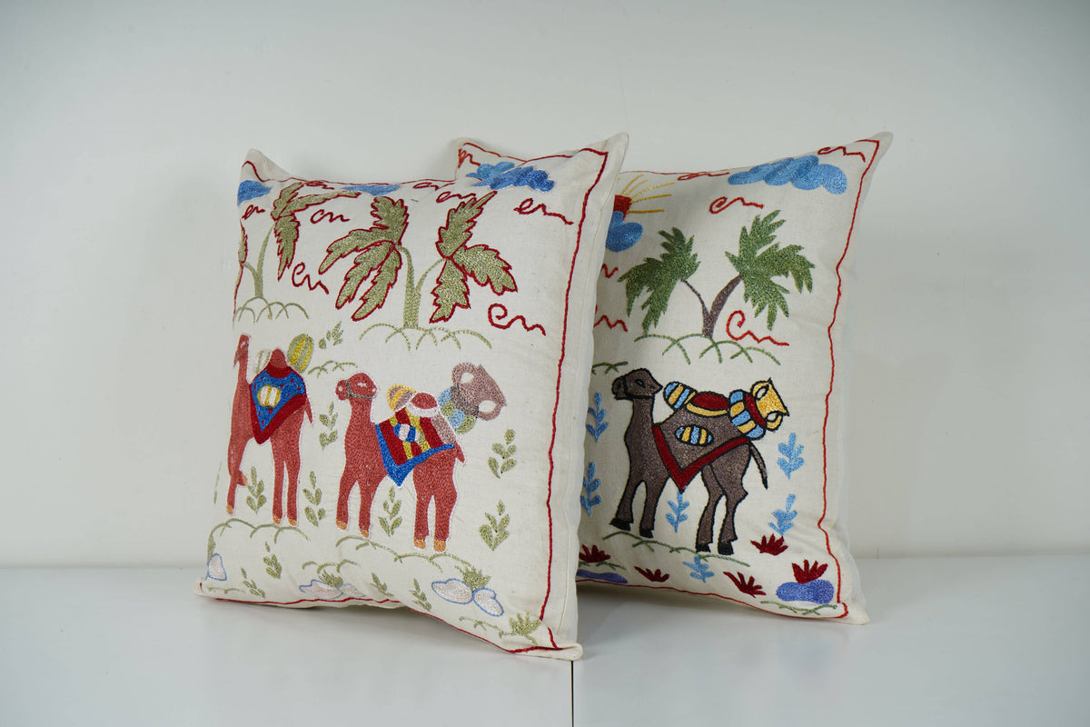 Deve Desenli Suzani Kırlent Kılıfı 2'li Set 47 x 50 cm