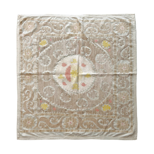 El İşlemesi Suzani Duvar Örtüsü 114 x 122 cm