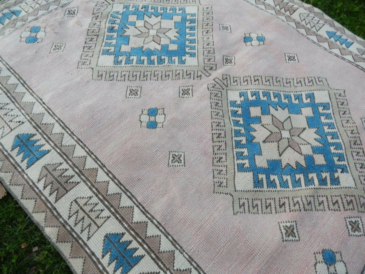 Vintage Uşak Halı 155 x 190 cm