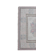 Vintage Uşak Halı 180 x 222 cm