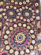 El İşlemesi Suzani Duvar Örtüsü 135 x 280 cm