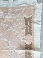 El İşlemesi Suzani Duvar Örtüsü 132 x 138 cm