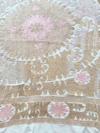 El İşlemesi Suzani Duvar Örtüsü 130 x 160 cm