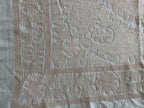 El İşlemesi Suzani Duvar Örtüsü 140 x 154 cm