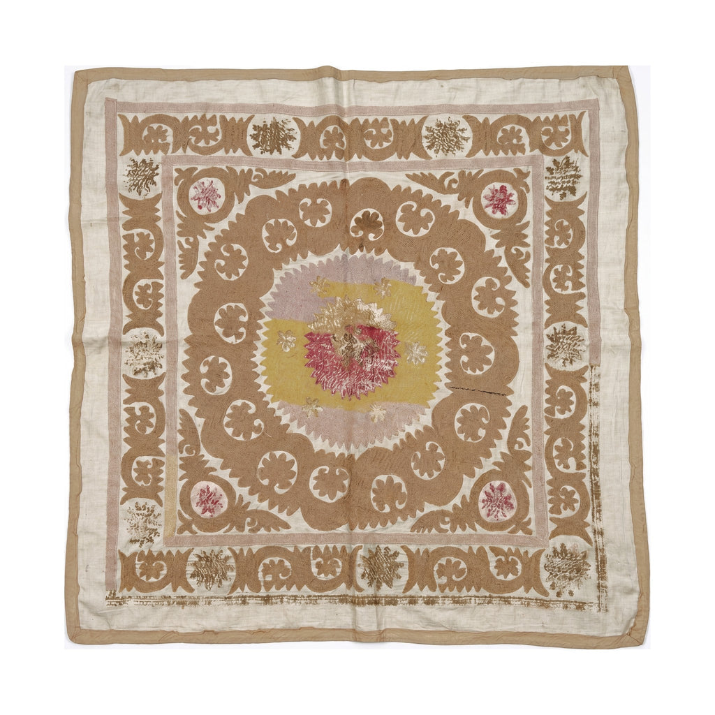 El İşlemesi Suzani Duvar Örtüsü 123 x 125 cm