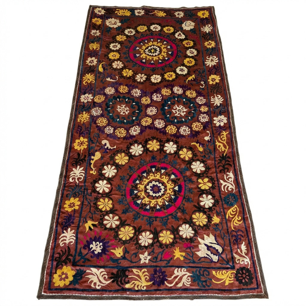 El İşlemesi Suzani Duvar Örtüsü 135 x 280 cm