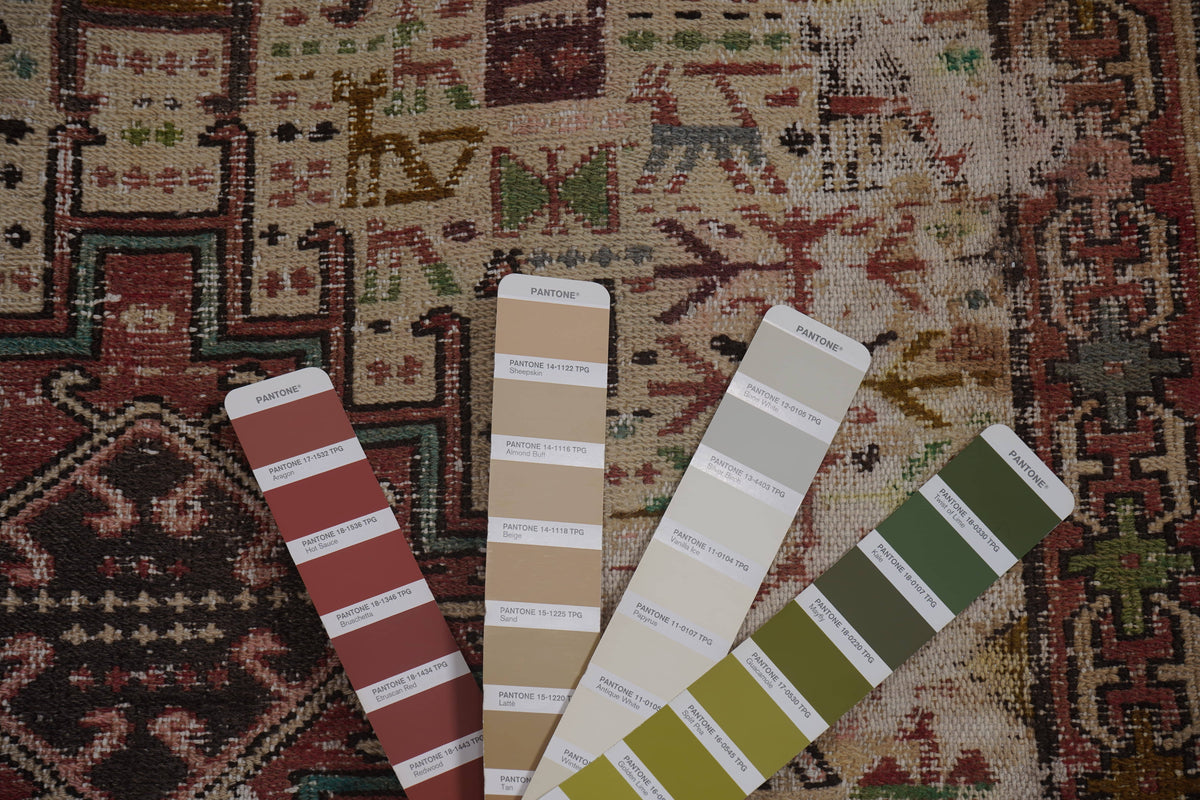 Vintage Hayvan Desenli Sumak Kilim 106 x 140 cm