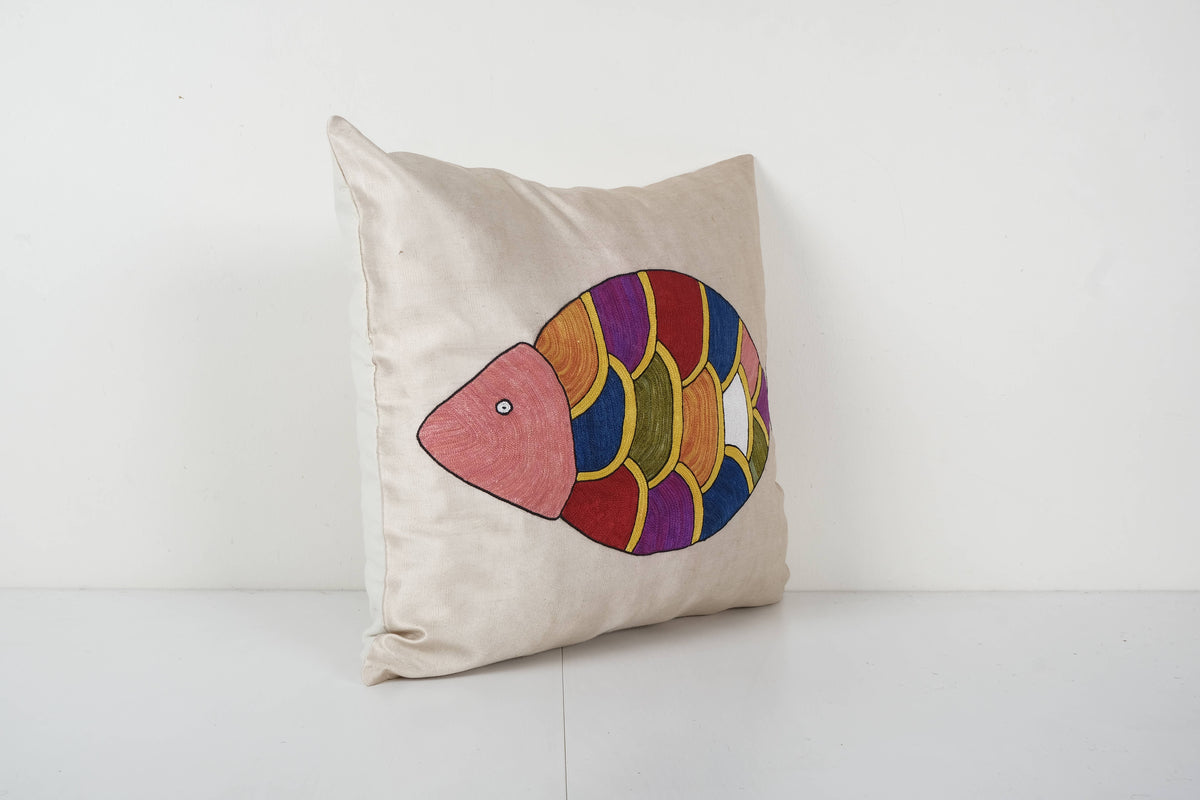 Balık Desenli Suzani Kırlent Kılıfı 48 x 48 cm