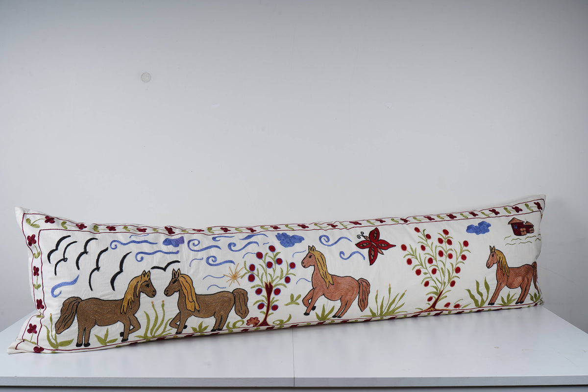 At Desenli Suzani Kırlent Kılıfı 47 x 180 cm